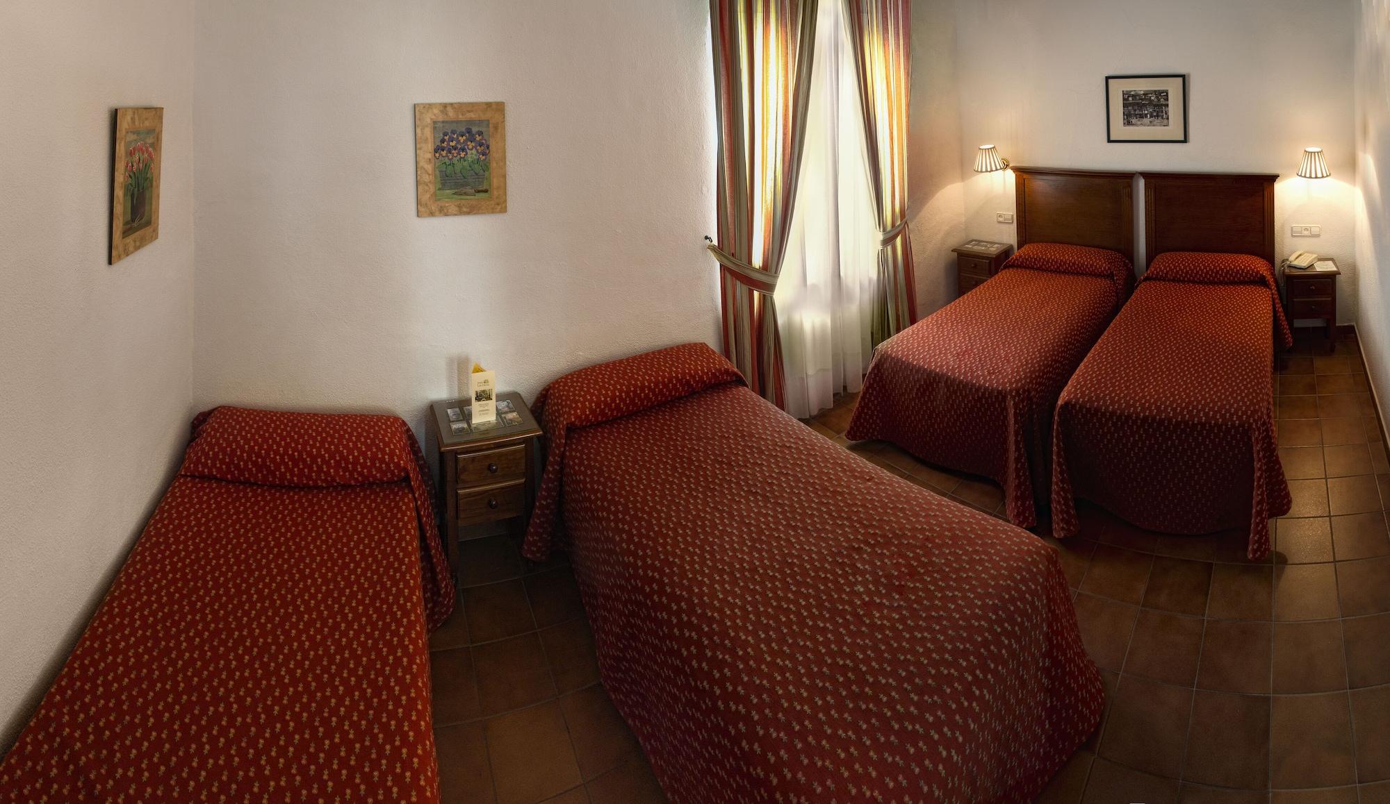Olivos Hotel 3*