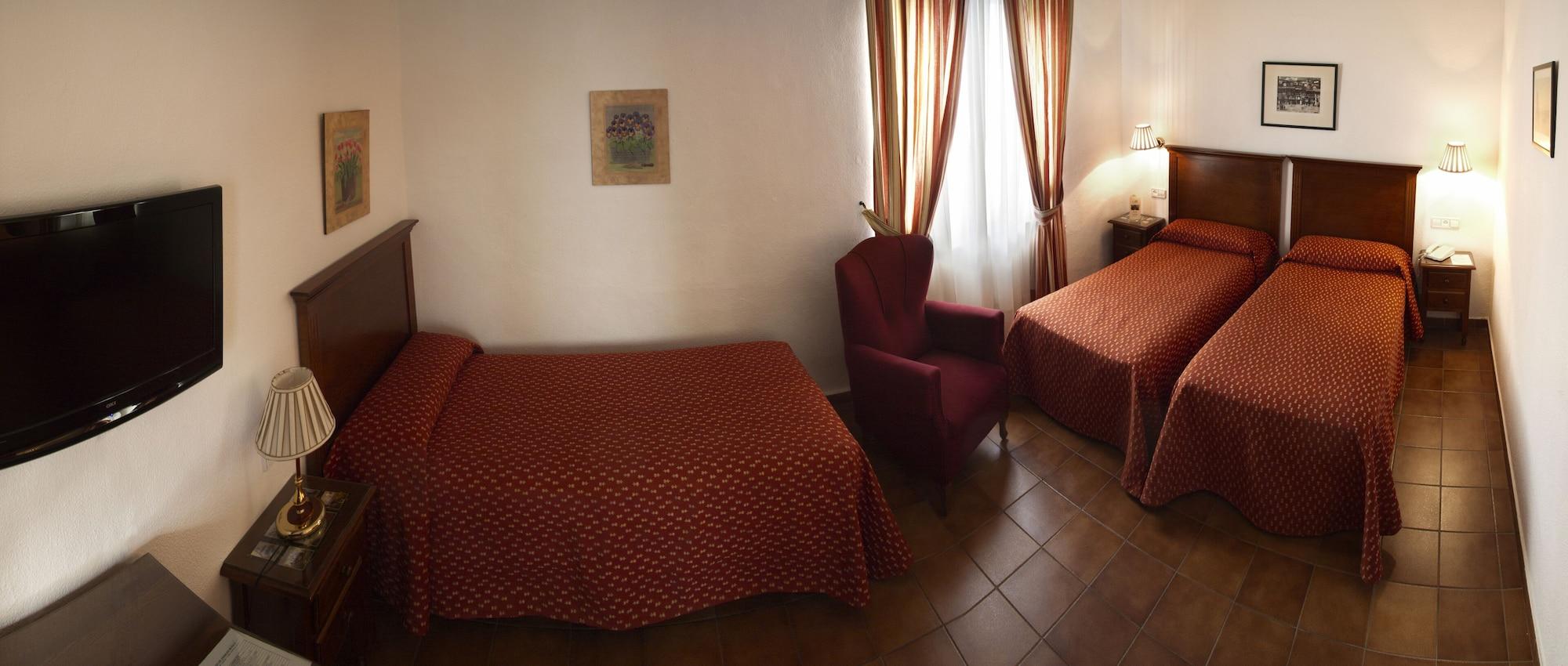 Olivos Hotel 3*