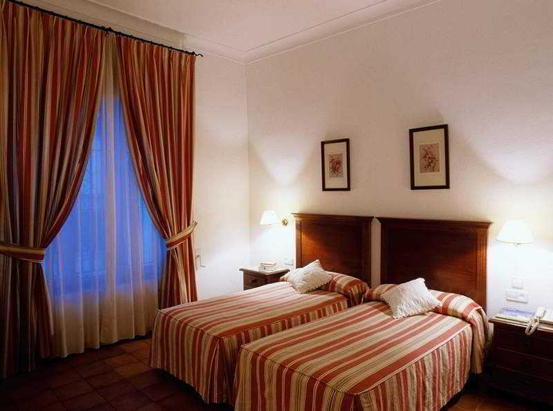 Olivos Hotel 3*